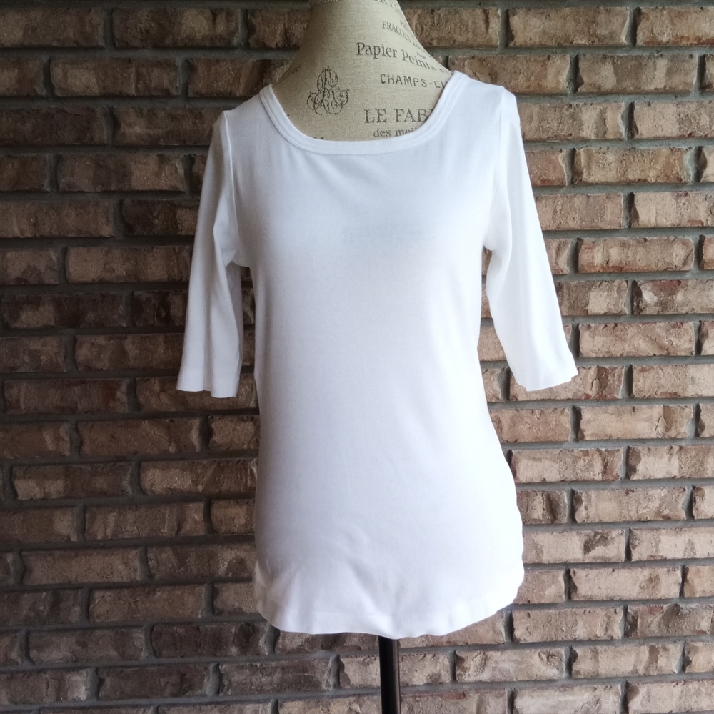 CP Shades White Cotton Short Sleeve Casual Top.